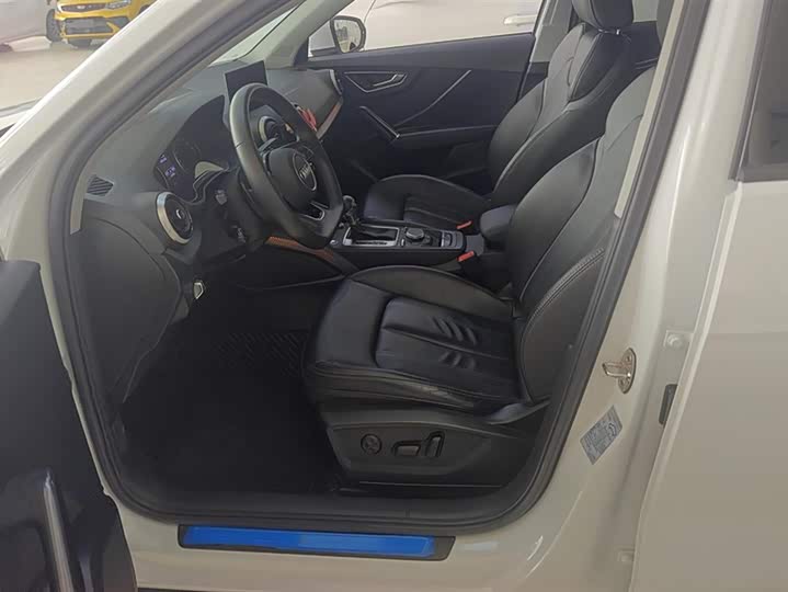 Фото 8 - Audi Q2L