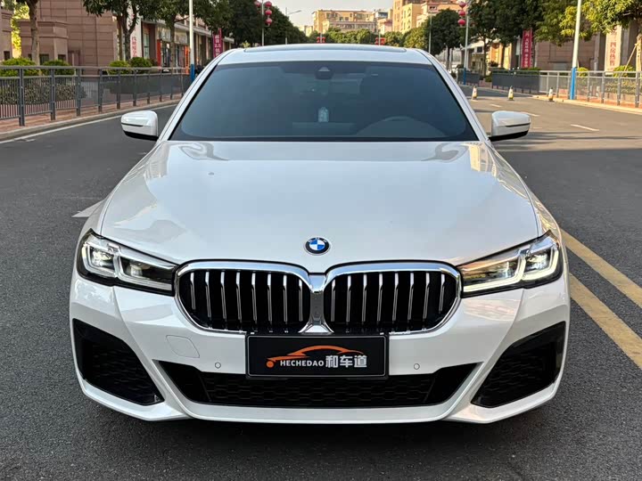 Фото 2 - BMW 5 Series