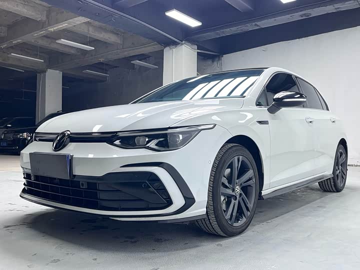 Фото 3 - Volkswagen Golf