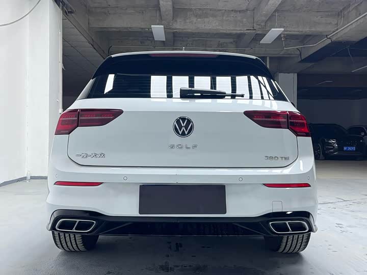 Фото 5 - Volkswagen Golf