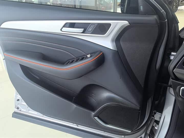 Фото 7 - Haval F7