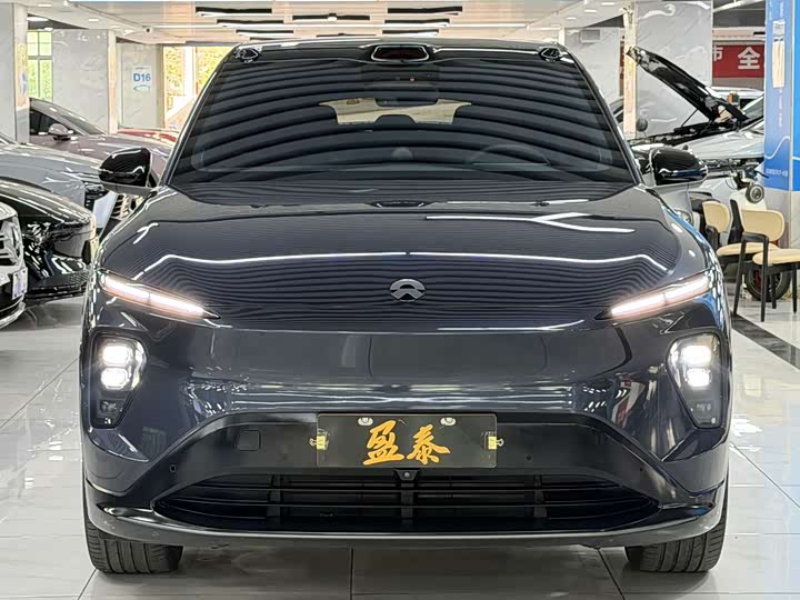 Фото 2 - Nio EC7