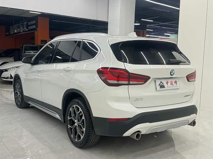 Фото 4 - BMW X1