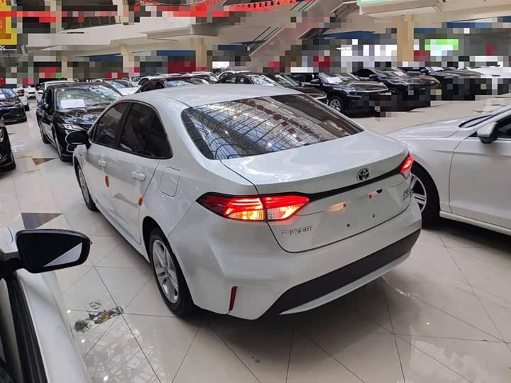 Фото 5 - Toyota Levin