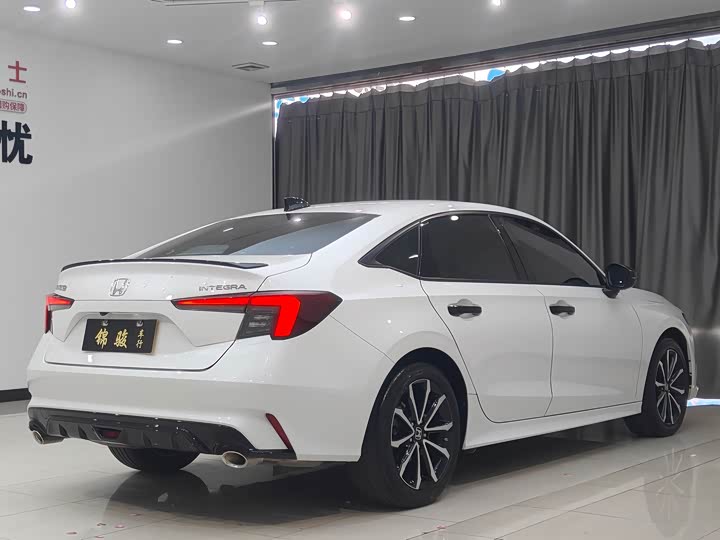 Фото 4 - Honda Integra