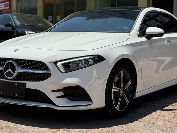 Фото 1 - Mercedes-Benz A-Class