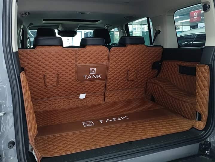 Фото 4 - Tank 300