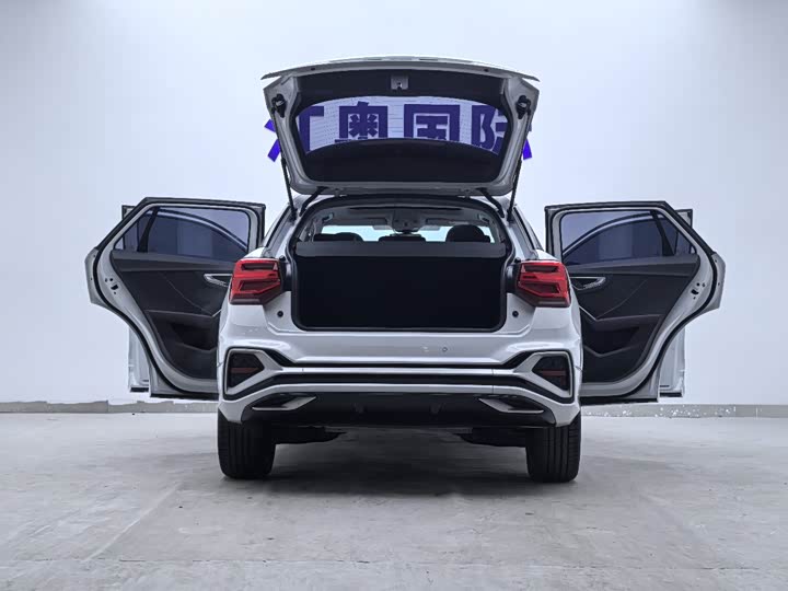 Фото 7 - Audi Q2L