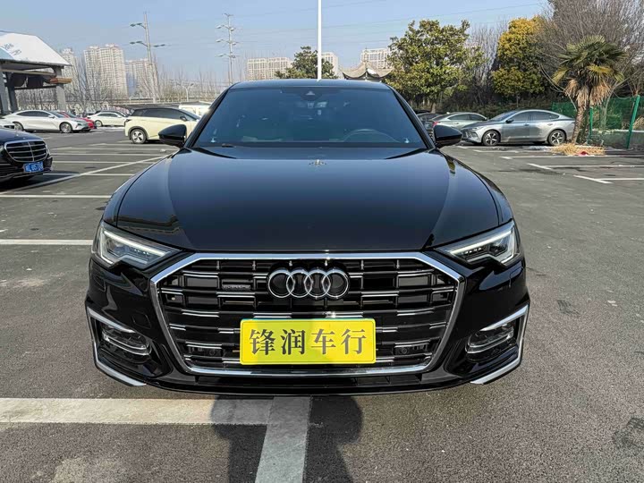 Фото 2 - Audi A6L