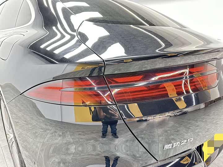 Фото 8 - Denza Z9