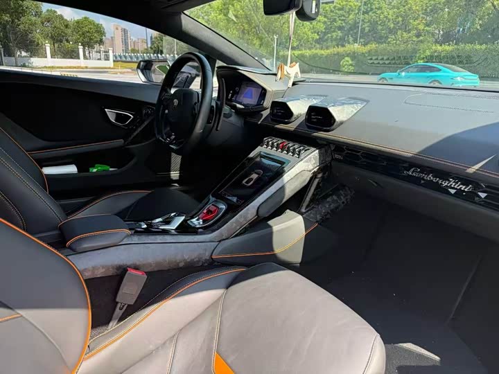 Фото 9 - Lamborghini Huracán