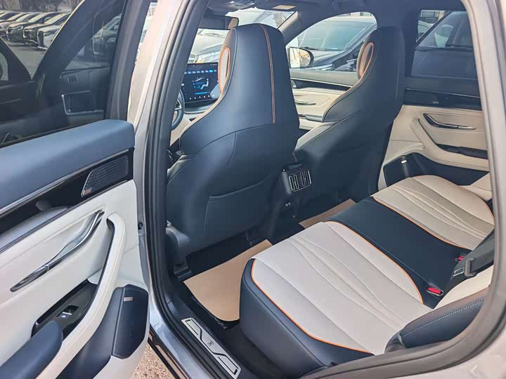 Фото 8 - BYD Song Plus Hybrid/EV