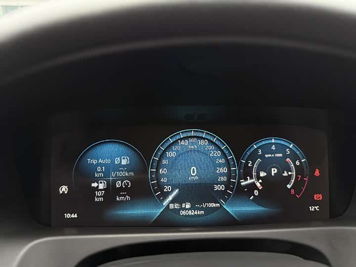 Фото 8 - Jaguar XF L