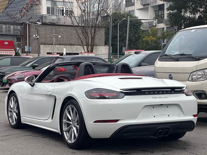 Фото 3 - Porsche 718