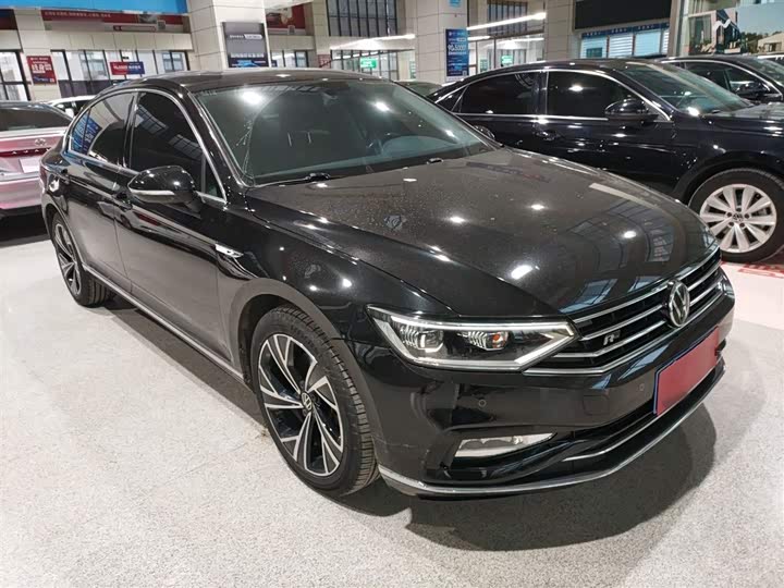 Фото 4 - Volkswagen Magotan