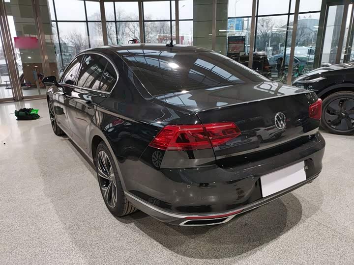 Фото 5 - Volkswagen Magotan