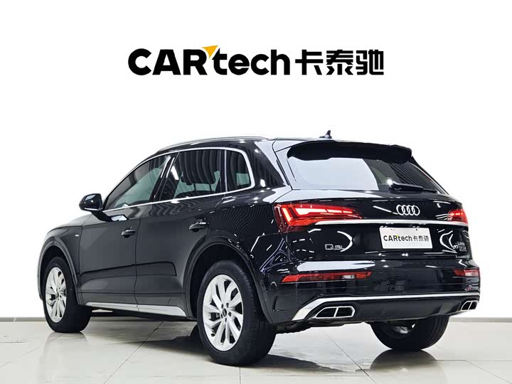 Фото 6 - Audi Q5L