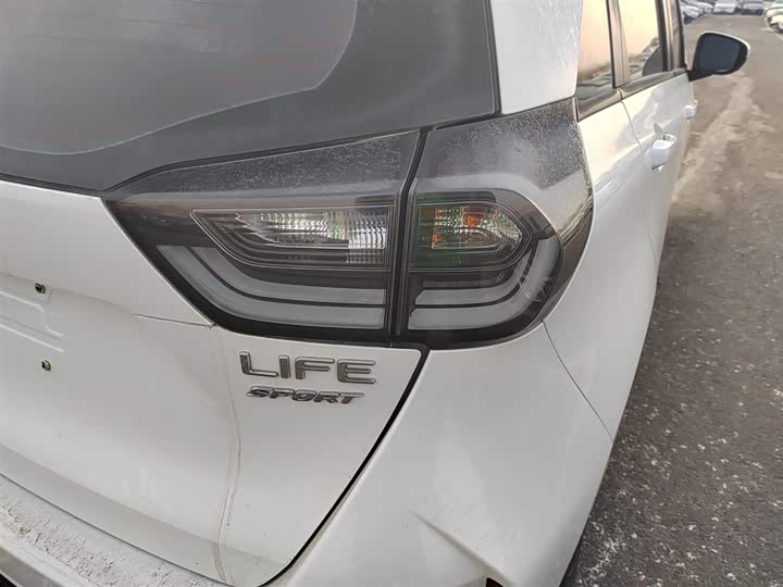 Фото 8 - Honda Life