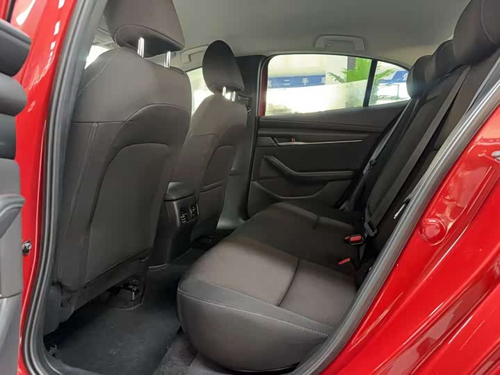 Фото 7 - Mazda 3 (Axela)