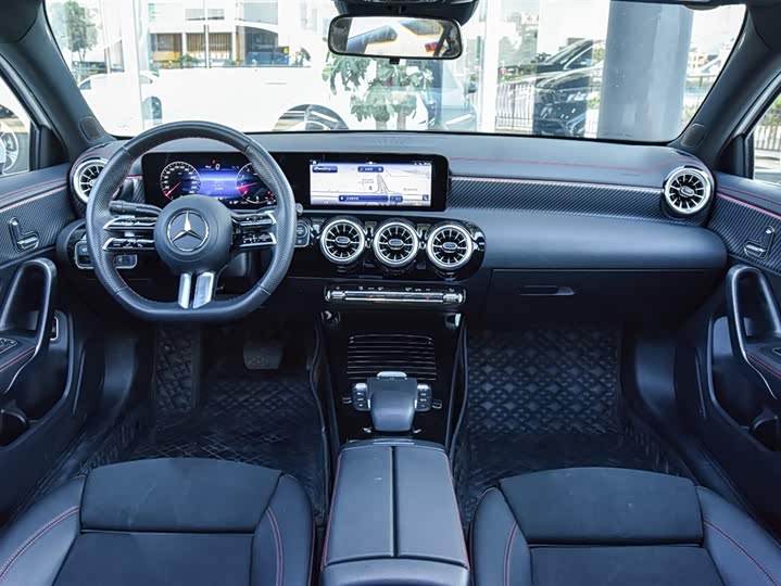 Фото 6 - Mercedes-Benz A-Class