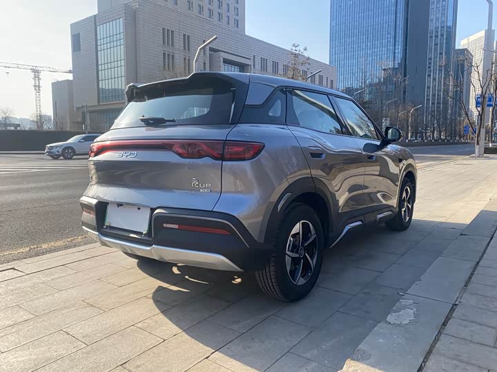 Фото 3 - BYD Yuan Up