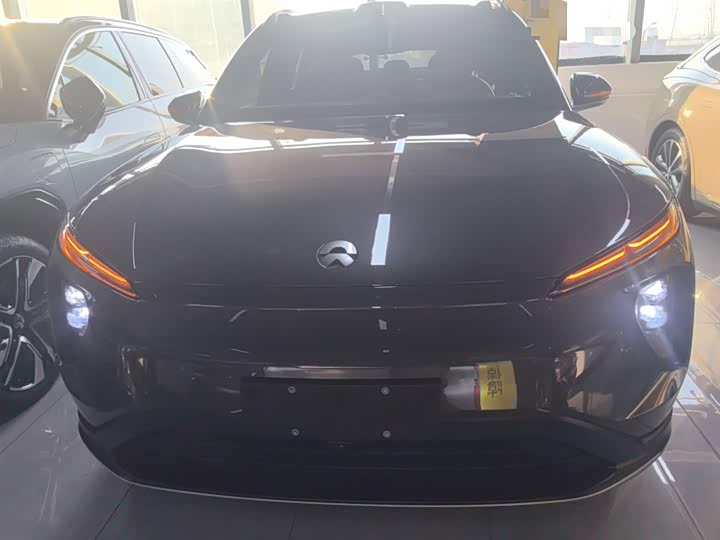 Фото 3 - Nio ES6