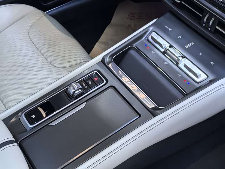 Фото 6 - Lincoln Z (Zephyr)