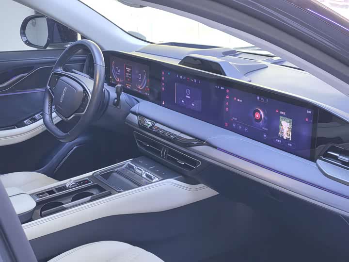 Фото 9 - Lincoln Z (Zephyr)