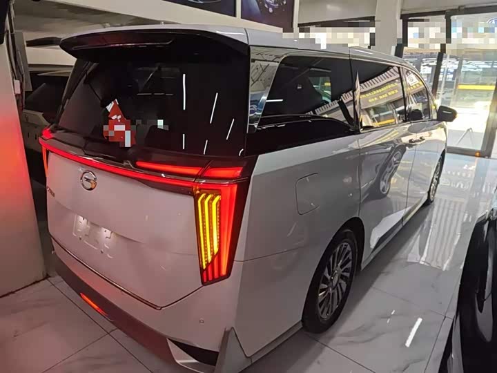 Фото 7 - GAC Trumpchi M8