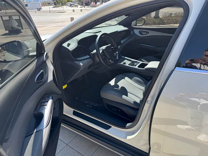 Фото 9 - BYD Seal 07 DM-i Hybrid