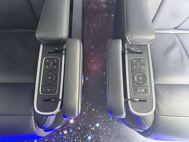 Фото 8 - GAC Trumpchi M8