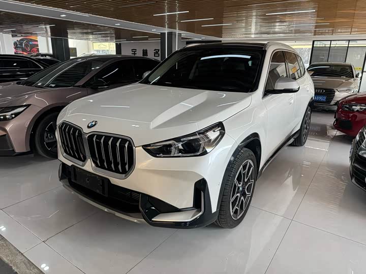 Фото 1 - BMW X1
