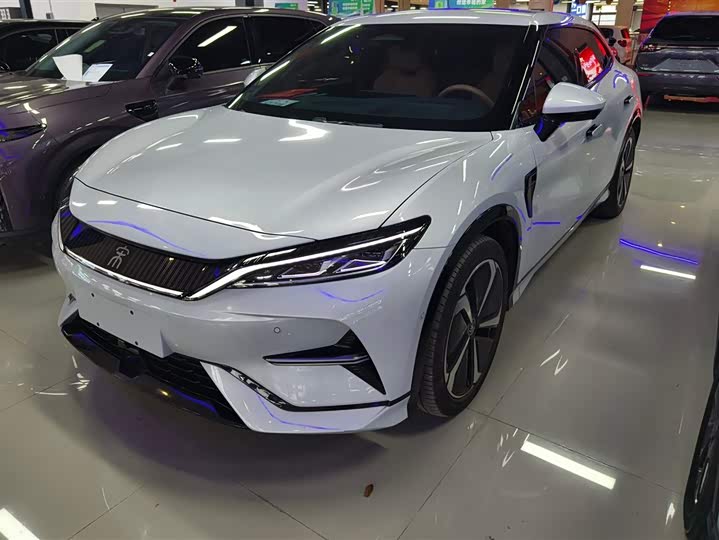 Фото 1 - BYD Song L