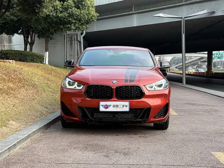 Фото 2 - BMW X2