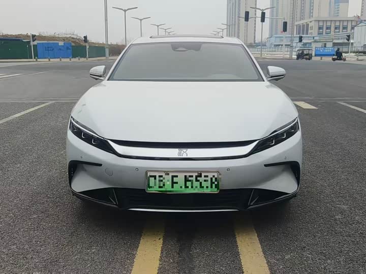 Фото 2 - BYD Han