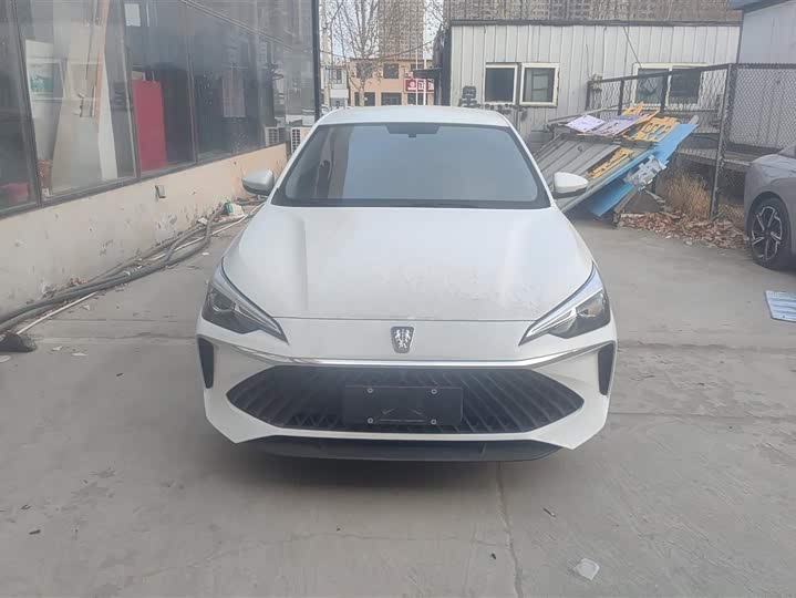 Фото 2 - Roewe i5