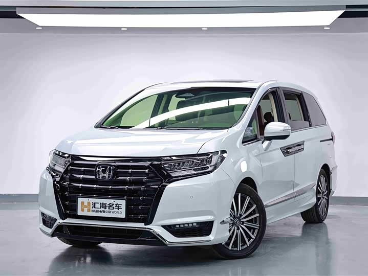 Фото 1 - Honda Elysion