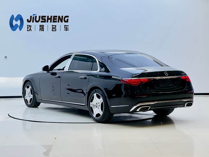 Фото 4 - Mercedes-Benz Maybach S-Class