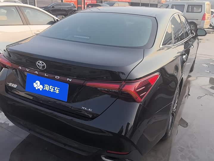 Фото 3 - Toyota Avalon