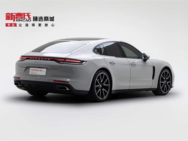 Фото 3 - Porsche Panamera