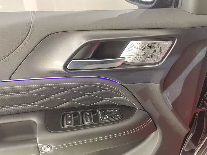 Фото 5 - Tank 300