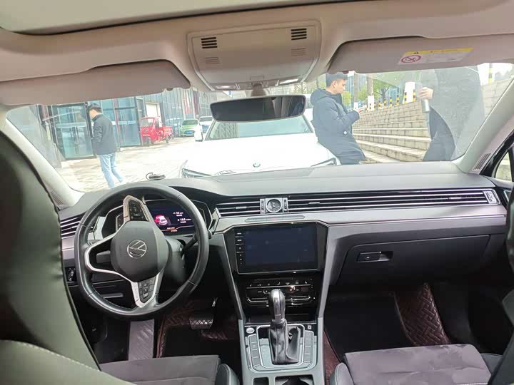 Фото 9 - Volkswagen Magotan