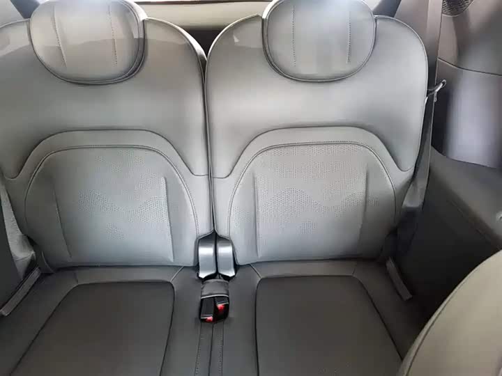 Фото 7 - Dongfeng Yipai eπ 008