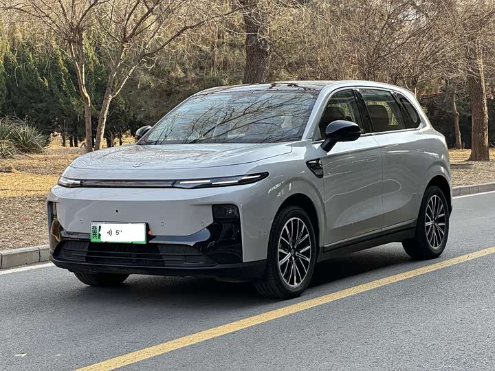 Фото 1 - Leapmotor B10