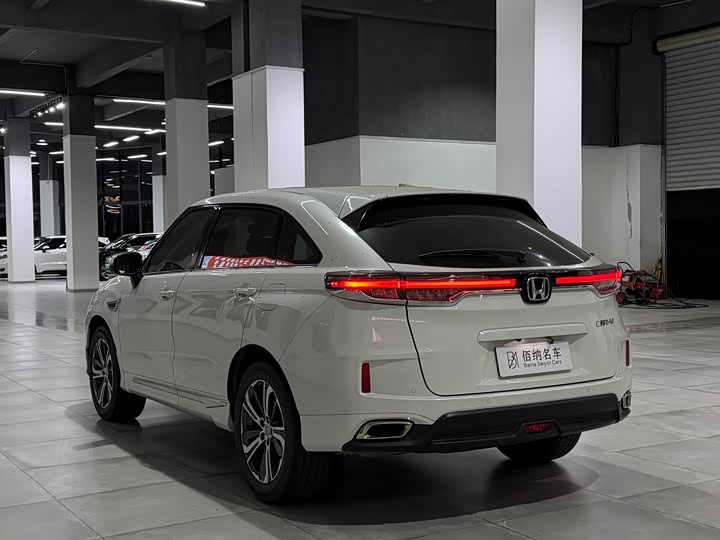 Фото 5 - Honda UR-V