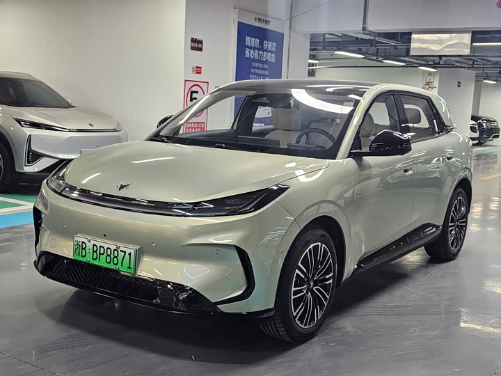 Фото 1 - BAIC Arcfox T1