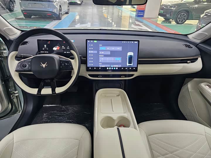 Фото 6 - BAIC Arcfox T1