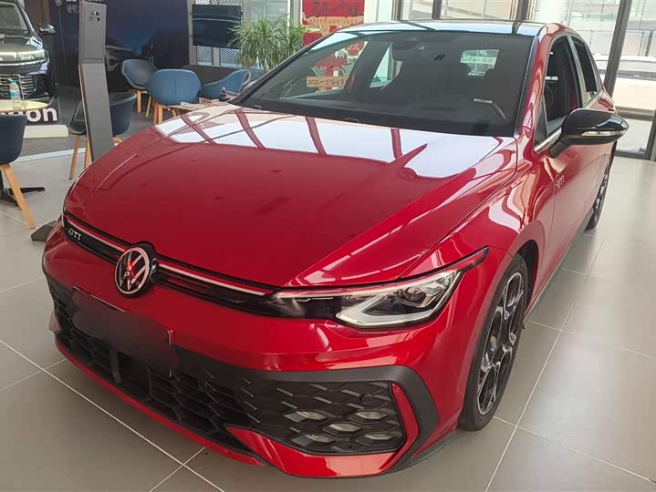 Фото 1 - Volkswagen Golf GTI