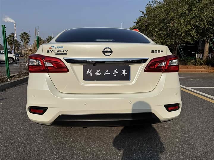 Фото 5 - Nissan Sylphy