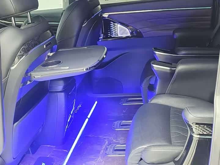 Фото 8 - GAC Trumpchi M8